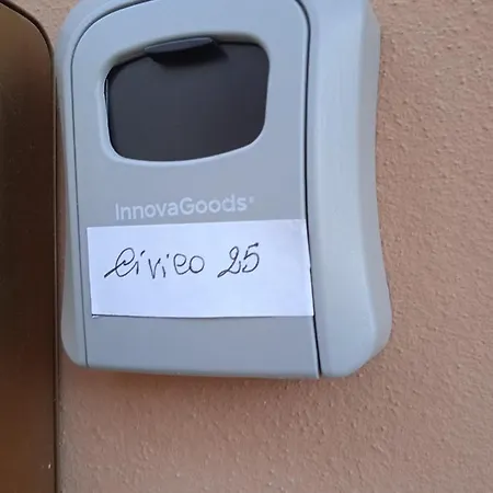 Civico 25